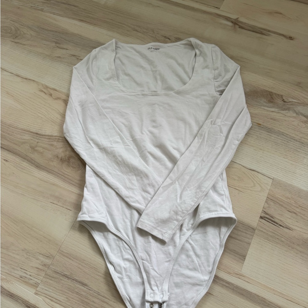 Old Navy White Long-Sleeve Scoop Neck Bodysuit with Snap Closure